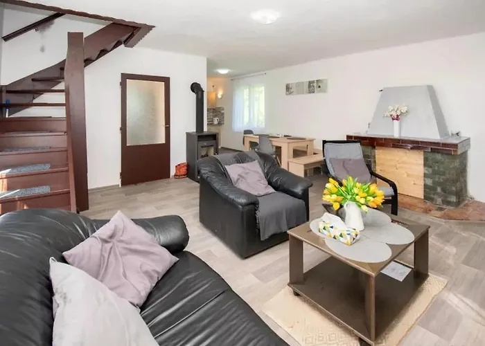 Chaloupka Vsemily Tatil Evi Jetřichovice